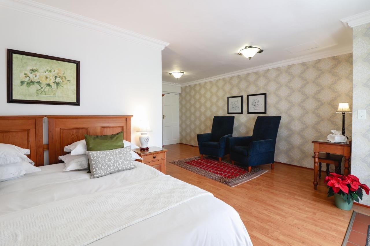 A Tuscan Villa Guest House Fish Hoek Ngoại thất bức ảnh