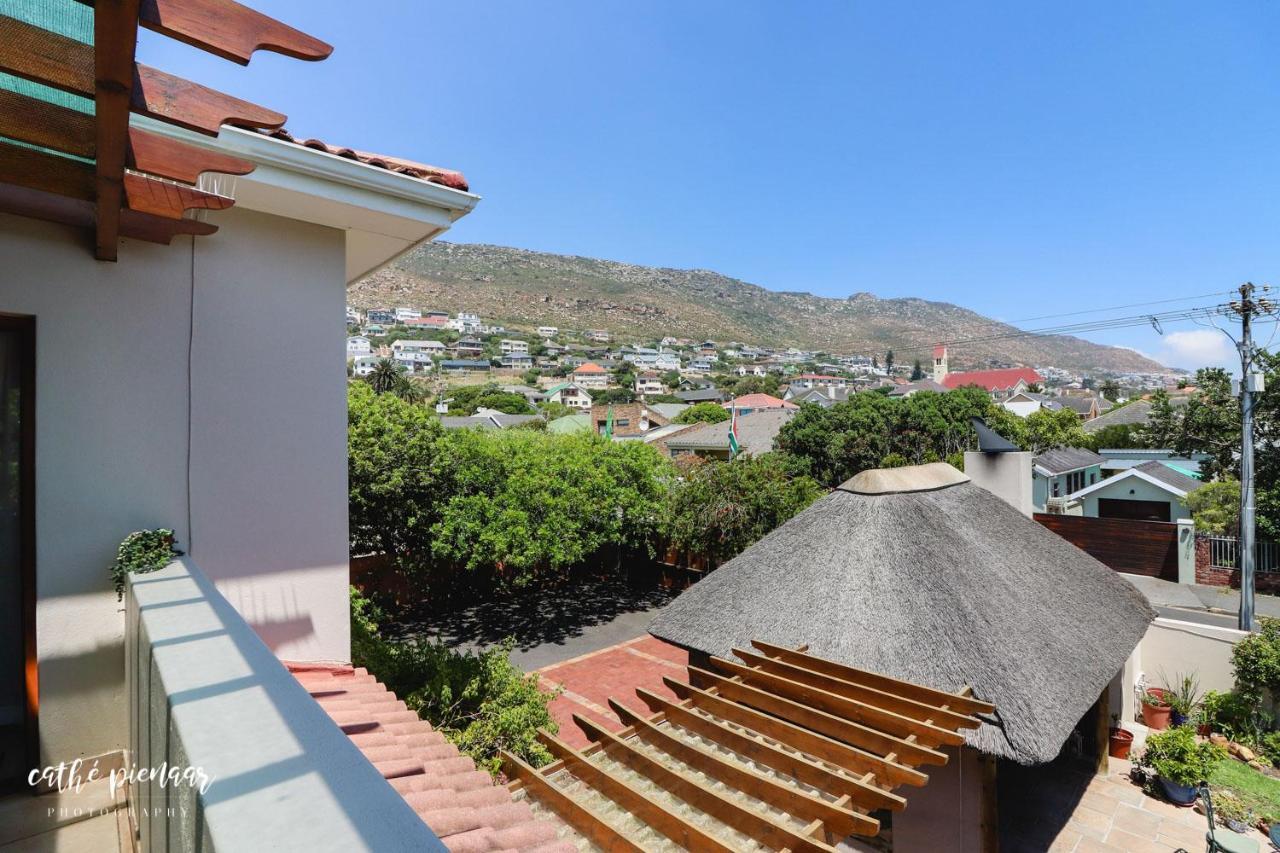 A Tuscan Villa Guest House Fish Hoek Ngoại thất bức ảnh