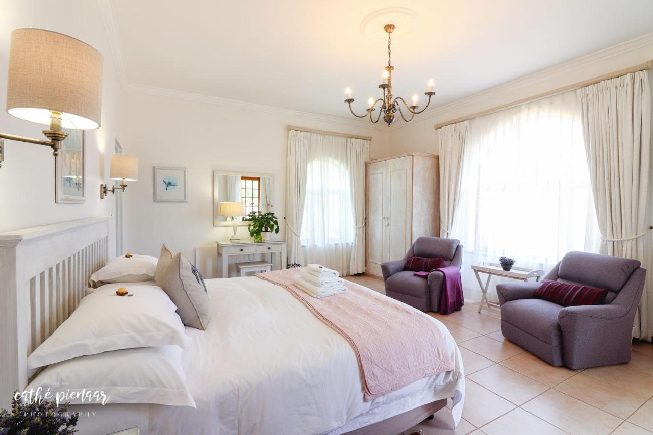 A Tuscan Villa Guest House Fish Hoek Ngoại thất bức ảnh