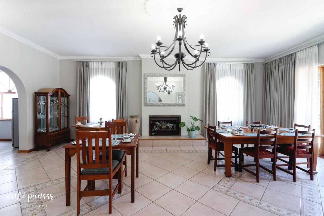 A Tuscan Villa Guest House Fish Hoek Ngoại thất bức ảnh