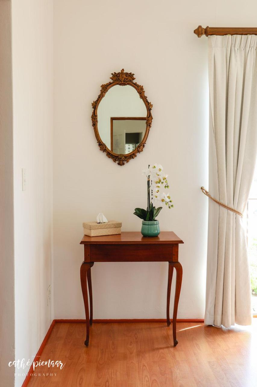 A Tuscan Villa Guest House Fish Hoek Ngoại thất bức ảnh
