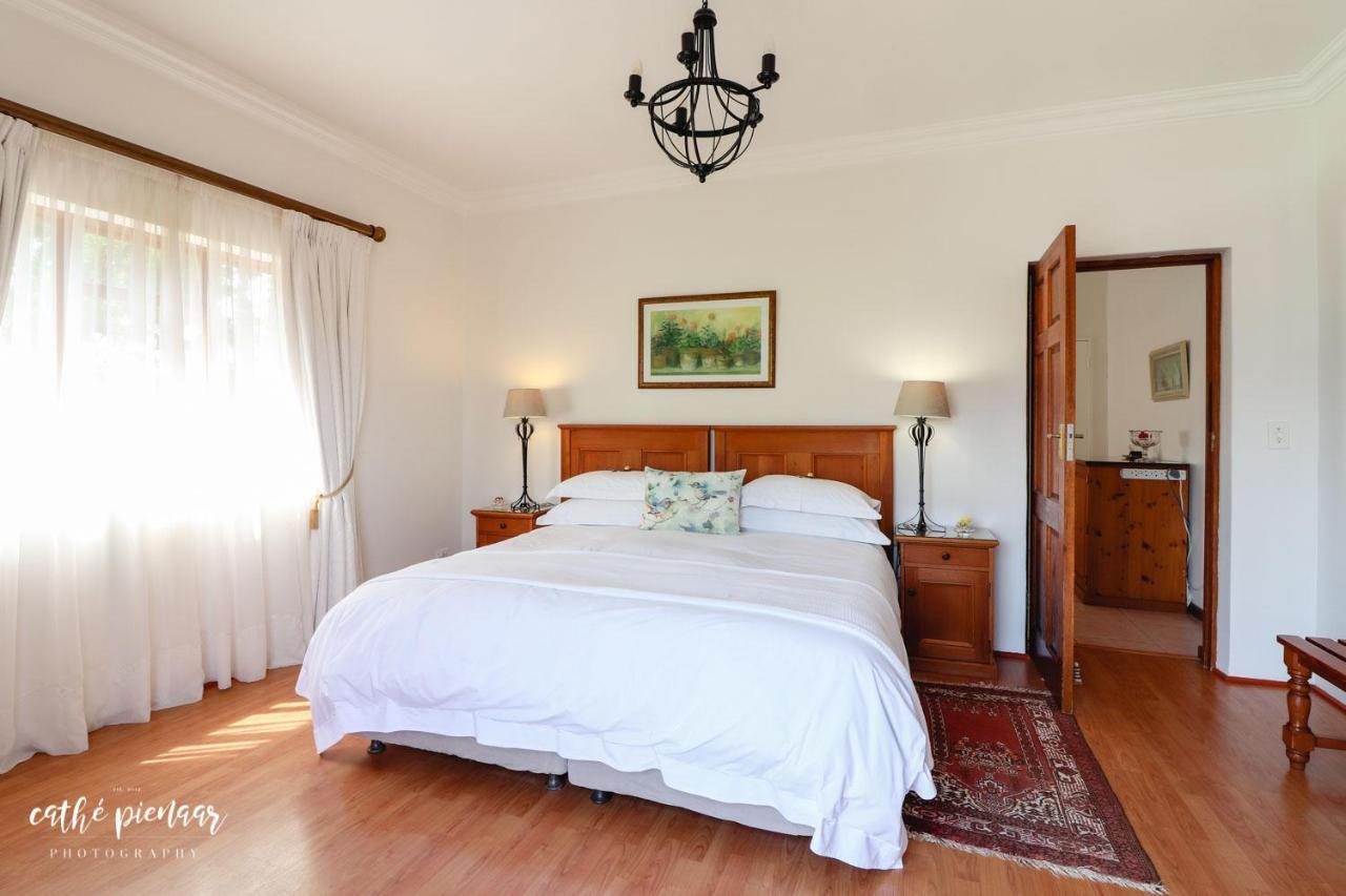 A Tuscan Villa Guest House Fish Hoek Ngoại thất bức ảnh