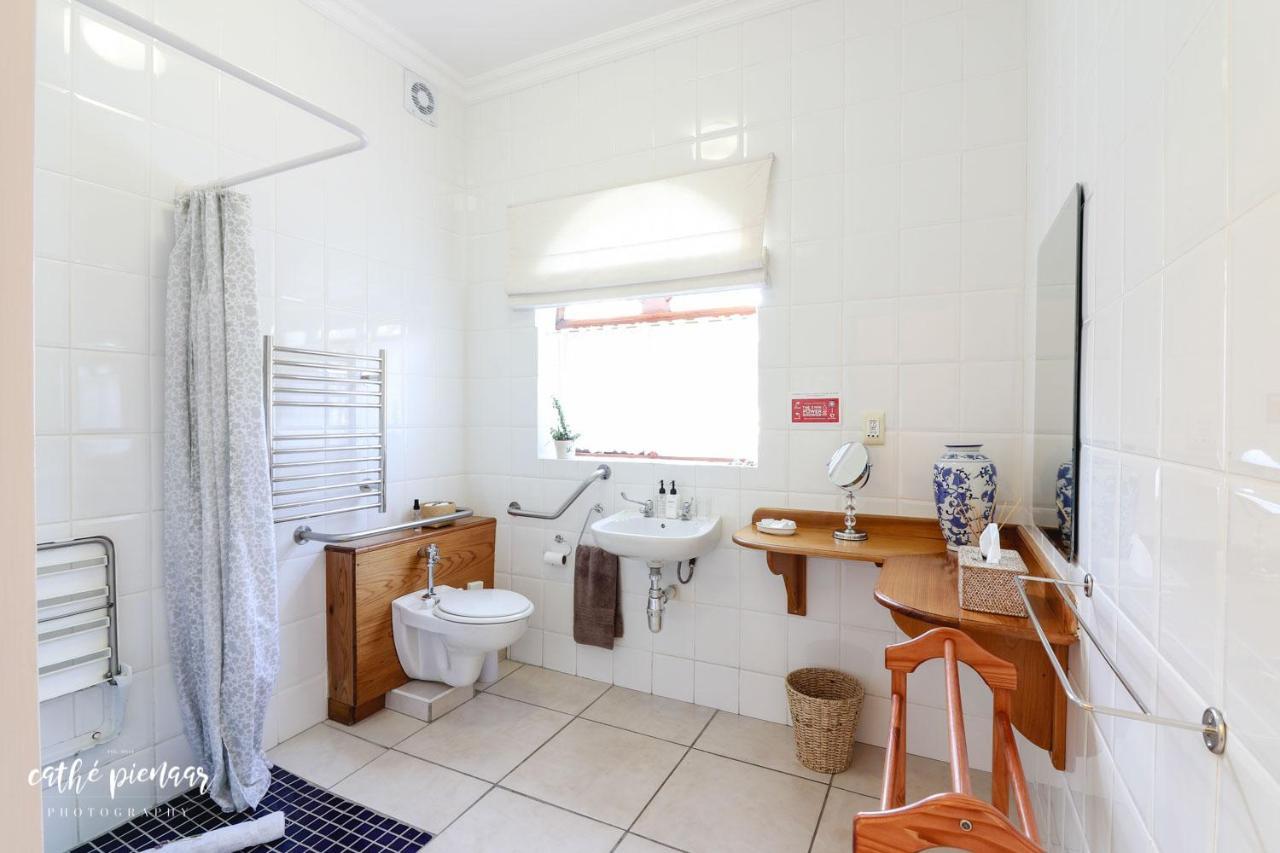 A Tuscan Villa Guest House Fish Hoek Ngoại thất bức ảnh