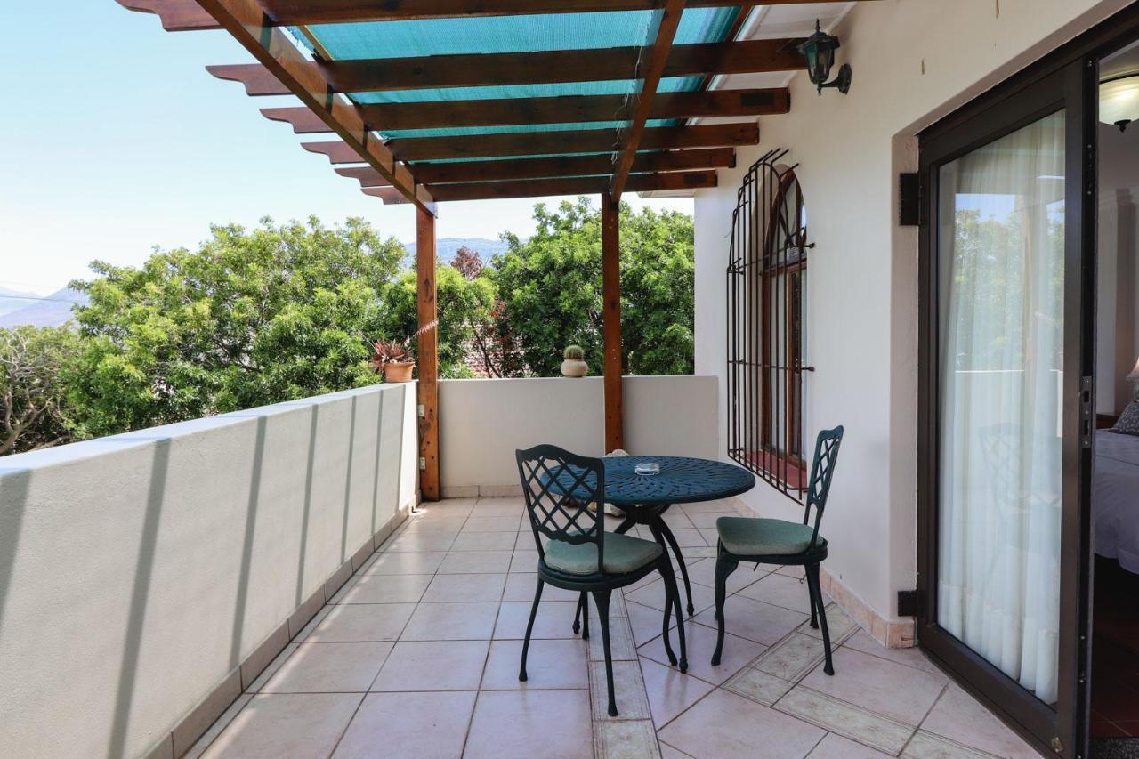 A Tuscan Villa Guest House Fish Hoek Ngoại thất bức ảnh