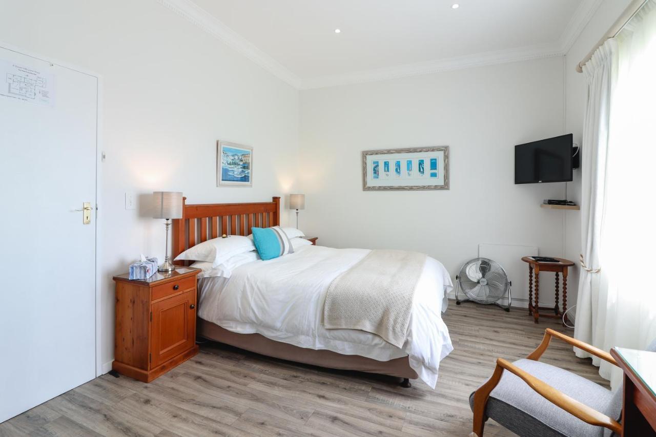 A Tuscan Villa Guest House Fish Hoek Ngoại thất bức ảnh